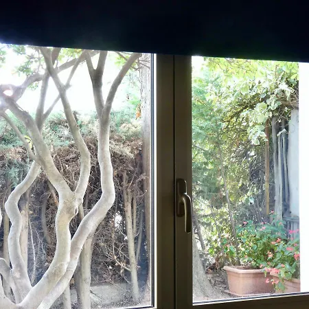 בית נופש Buenretirope - Confortevoli Appartamentini Con Giardino פסקרה