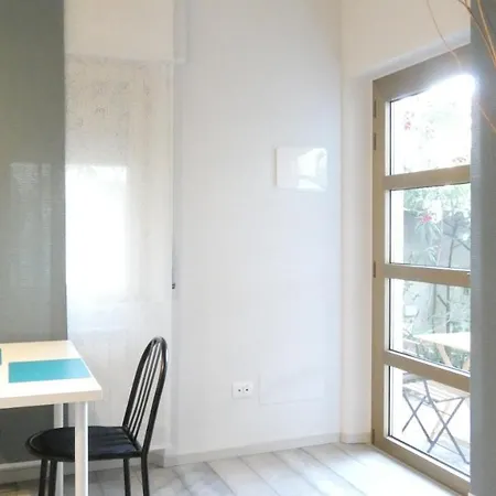 Buenretirope - Confortevoli Appartamentini Con Giardino Ferienhaus Pescara